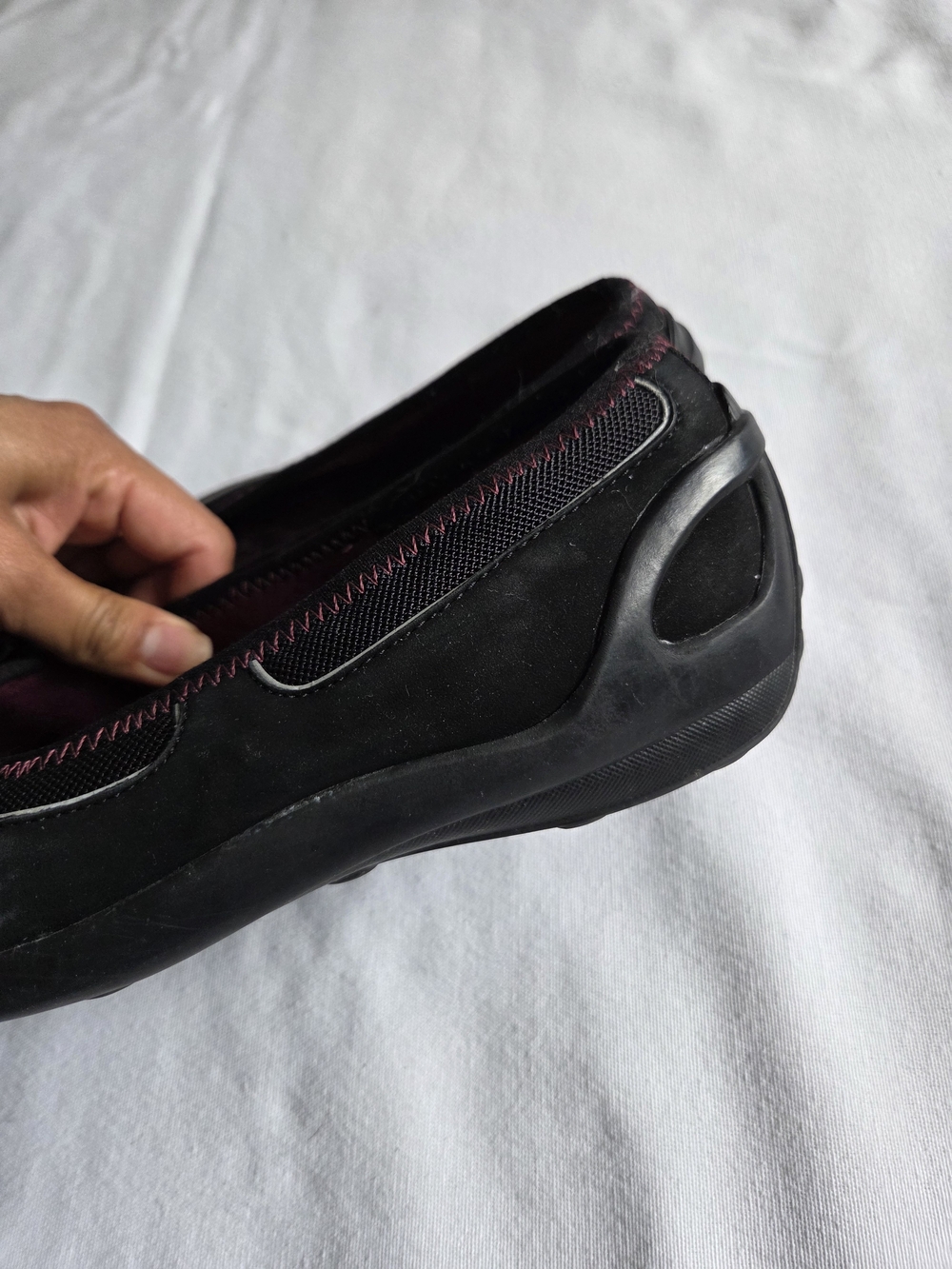 Privo Black Flats with Burgundy Trim - Picture 3 of 7